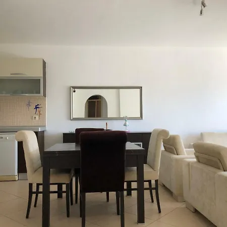 巴达奇公寓 公寓式酒店 博德鲁姆